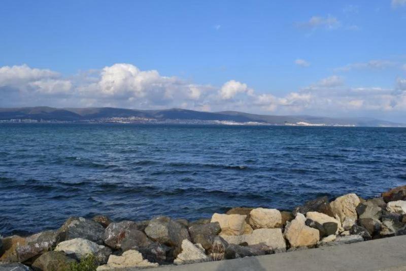 Sea View Apartment In Paradiso Nesebar Esterno foto